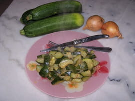 Po�l�e de courgettes au vin blanc