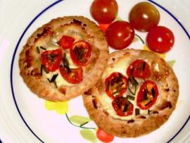 Bouch�es au ch�vre et � la tomate