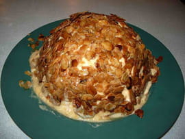 Vacherin aux amandes caram�lis�es