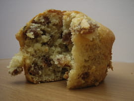 G�teau rhum-raisins et noisettes