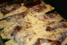 Gratin�e de mozzarella aux courgettes et tomates s�ch�es