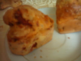 Mini cakes aux tomates s�ch�es, poivrons et thon