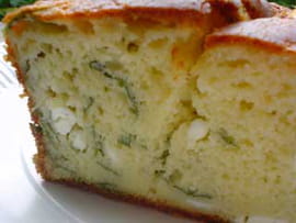 Cake � la feta et basilic