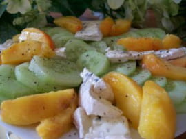 Carpaccio de p�ches au bleu de Bresse