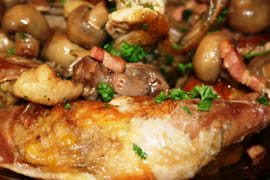 Pintade brais�e aux lardons