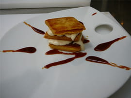 Millefeuille vanille-caramel au beurre demi-sel