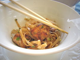 Nouilles de riz au poulet et � la citronnelle