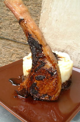 C�te d agneau dark sauce