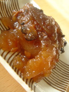 Confiture �pic�e aux fruits secs