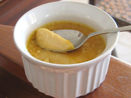 Petits pots de cr�me caramel-coco-rhum