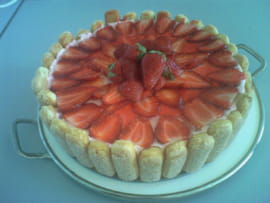 Charlotte aux fraises et menthe