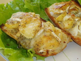 Tartine aux pommes et au ch�vre