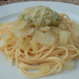 Spaghetti au pesto et au c�leri