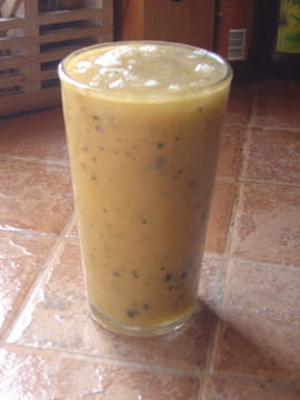 Jus de melon, nectarines et fruits de la passion
