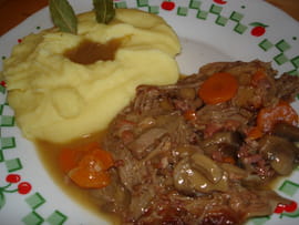 R�ti de veau au vin blanc
