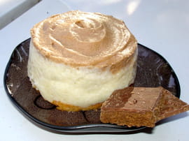 Mousse poire, pralin�, coeur caramel