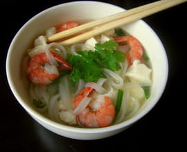 Pho aux crevettes et au tofu express