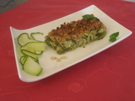 Crumble de courgettes au pesto et au parmesan