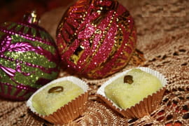 Truffes ivoires � la pistache saveur cardamome