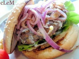 Hamburgers de boeuf � la cr�me de bleu