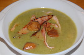 Velouté de laitue aux marrons et jambon Velouté de laitue aux marrons et jambon