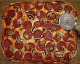 Pizza sucuk