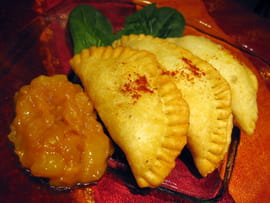 Samossas � l indienne et chutney de mangues