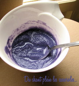 Soupe bleue au chou rouge