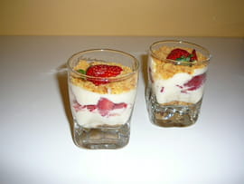 Verrine de tiramisu aux fraises