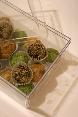 Truffes au c�ur amande et chocolat blanc
