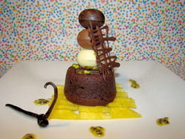 Coulant de P�ques chocolat coeur passion, carpaccio d ananas