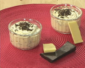 Mousse au chocolat blanc fa�on stracciatella