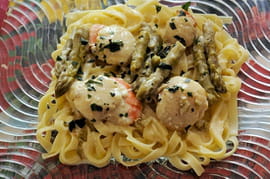 Tagliatelles aux Saint-Jacques et pointes d asperges vertes