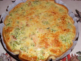 Quiche aux courgettes et au saumon