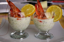 Verrine fra�cheur concombre, et crevettes roses
