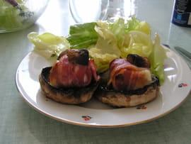 Champignons farcis au ch�vre et aux lards
