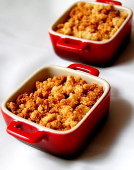 Crumble aux pommes et aux bananes caram�lis�es
