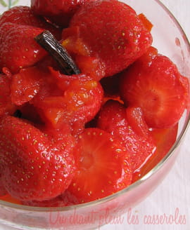 Salade fraises-tomates confites, sirop vanille-citron vert