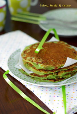 Pancakes � la pistache et aux fraises s�ch�es