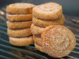 Biscuits escargots au sucre caram�lis�