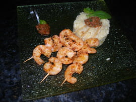 Risotto au pesto rouge et gambas au s�same