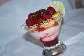 Verrines au mascarpone, palets bretons et framboises