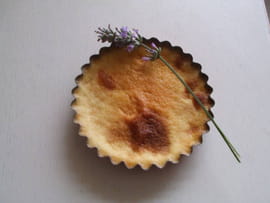 Flanc aux oeufs � la lavande