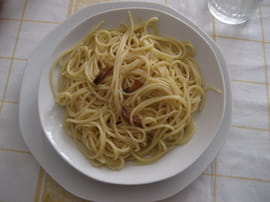 Spaghetti aglio, olio, peperoncino (ail, huile, piments)