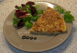 Quiche jambon, endives, amandes