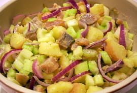 Salade parmenti�re aux harengs et aux c�leris