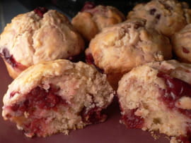 Muffins aux cerises et � la p�te d amande