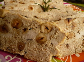 Terrine de poulet aux noisettes
