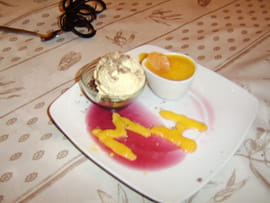 Glace et fruit