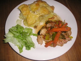 Poulet aux l�gumes color�s